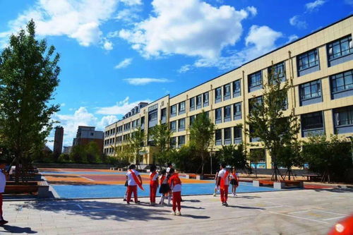 百年桃李绽放天下春，千古红烛长明耀古城——南一小学举行教师节系列活动